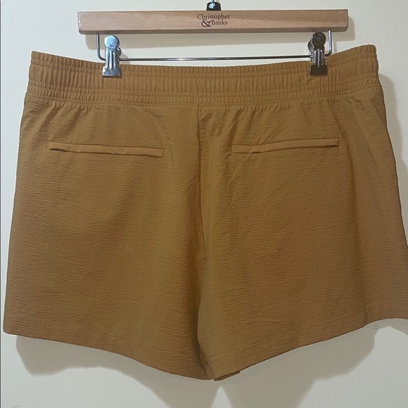 Womens Athleta Textured Brooklyn Short - Picture 3 of 4